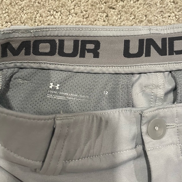 Under Armour Boys Youth Golf Shorts and Golf 1/4 Zips - Picture 10 of 15